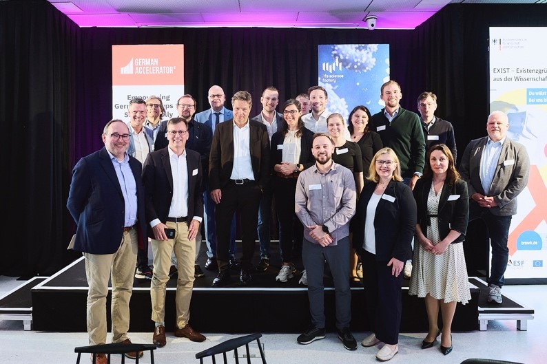 Gruppenfoto mit Felix Wiegandt im Rahmen der Life Science Factory 2024 in Göttingen.