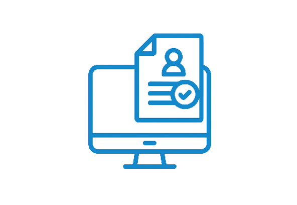 Blaues Symbol mit einem Computerbildschirm, vor dem ein Dokument mit einem Nutzer-Icon und einem Häkchen dargestellt ist.