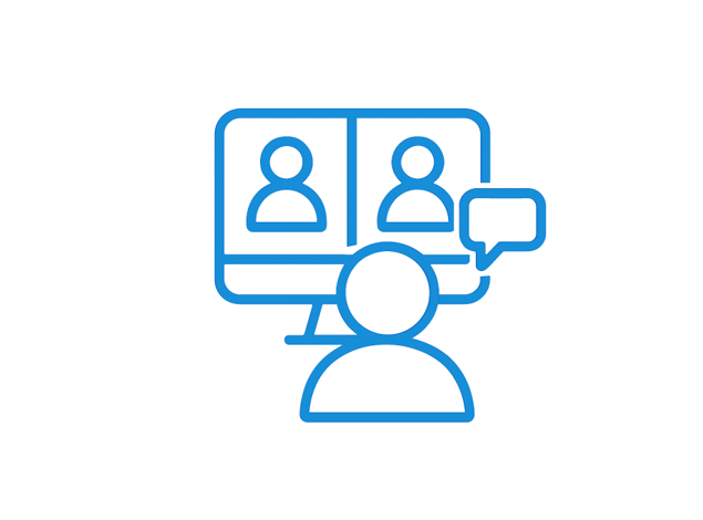Blaues Symbol mit einer Person vor einem Bildschirm, auf dem zwei weitere Personen dargestellt sind. Neben der vorderen Person ist eine Sprechblase abgebildet.